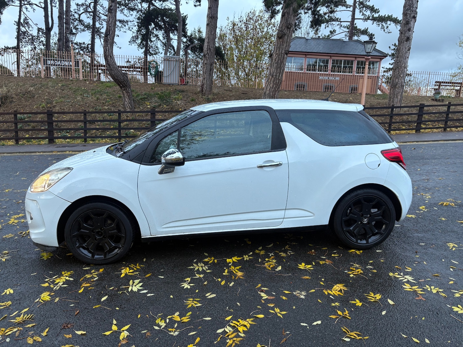 Used Citroen DS3 2011 for sale - 76316444: Photo 1