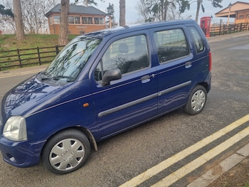 2004 (54) - 1.0i 12V Expression 5dr