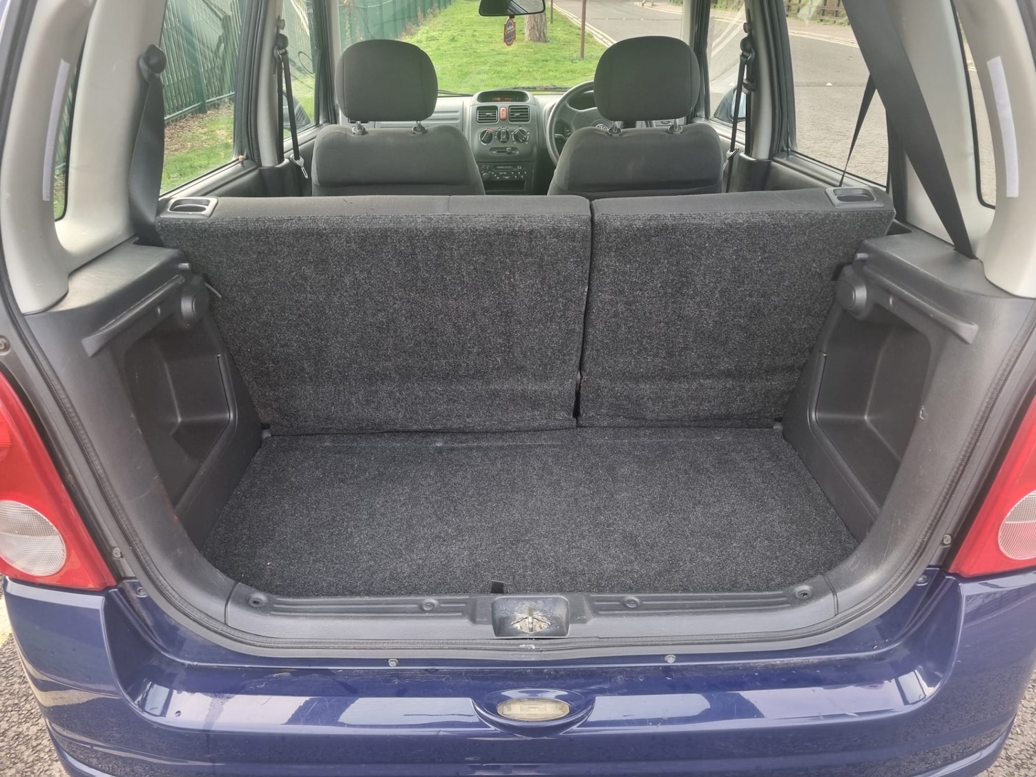 Used Vauxhall Agila 2004 for sale - 77094240: Photo 5