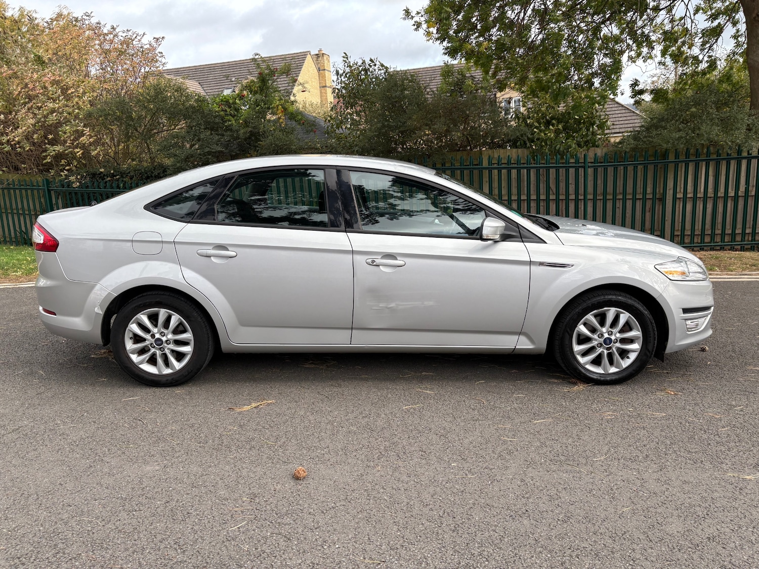 Used Ford Mondeo 2011 for sale - 76102028: Photo 5