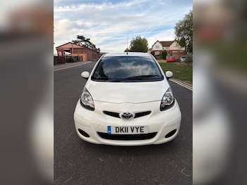 Used Toyota AYGO 2011 for sale - 75856464: Photo