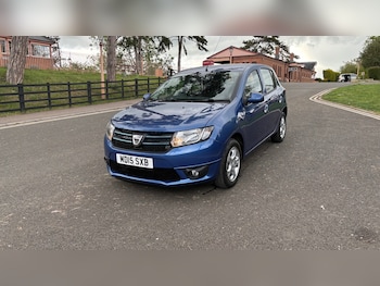 Used Dacia Sandero 2015 for sale - 78612377: Photo