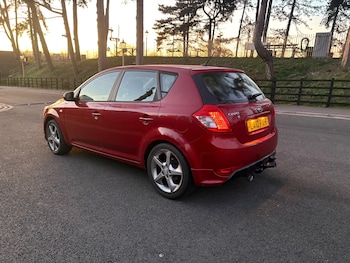 Used Kia Ceed 2010 for sale - 77084296: Photo