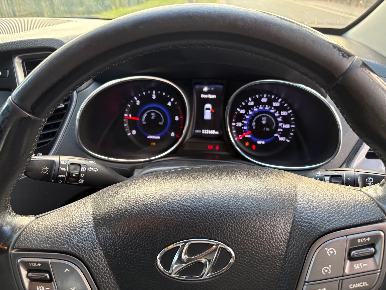 Used Hyundai Santa Fe 2012 for sale - 76439989: Photo 10