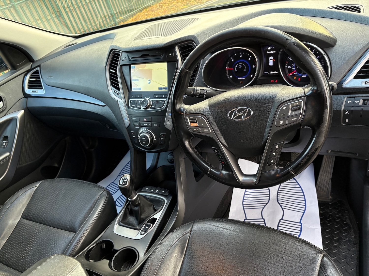 Used Hyundai Santa Fe 2012 for sale - 76439989: Photo 11