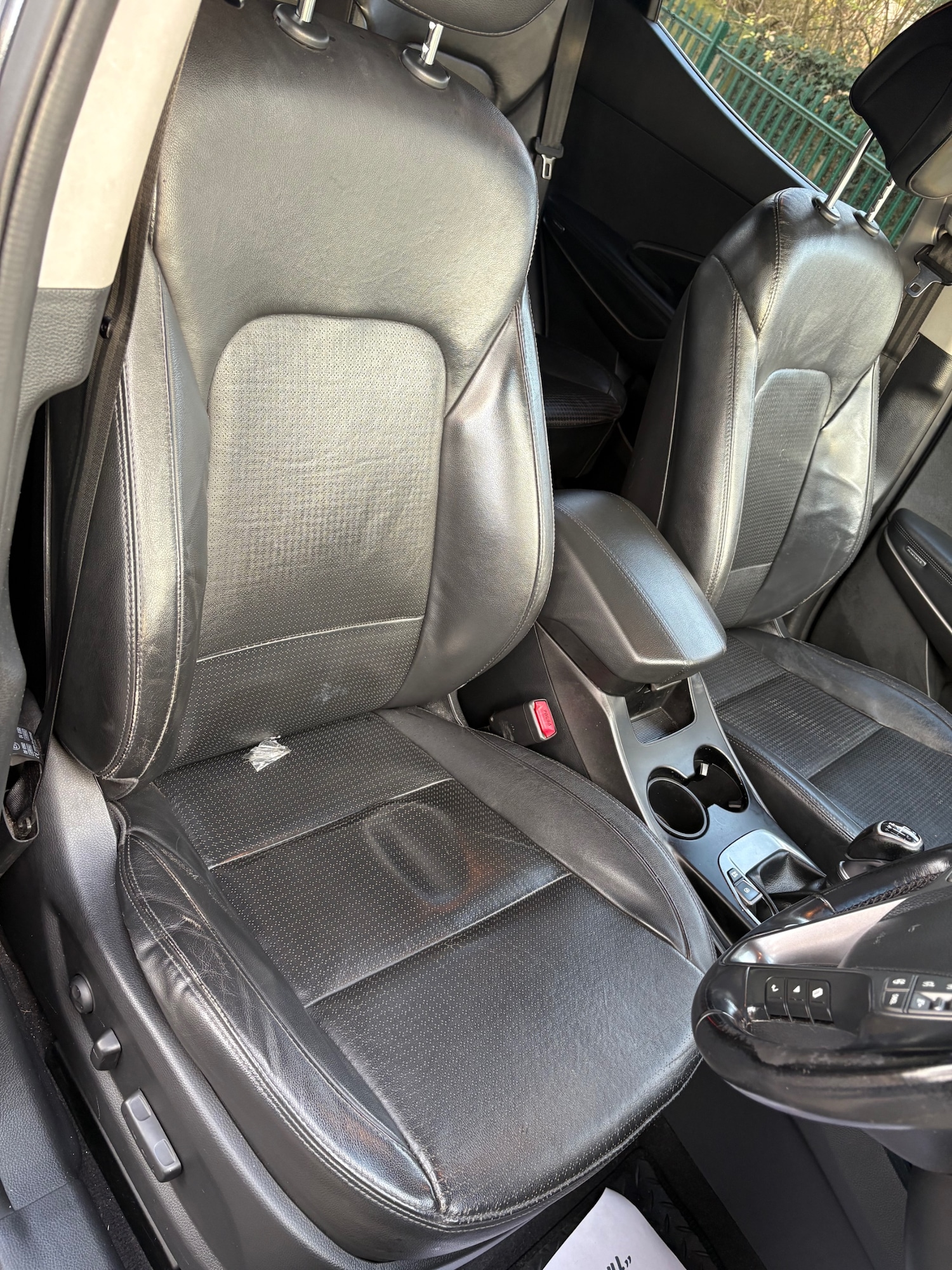 Used Hyundai Santa Fe 2012 for sale - 76439989: Photo 12