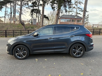 Hyundai Santa Fe feature image 1