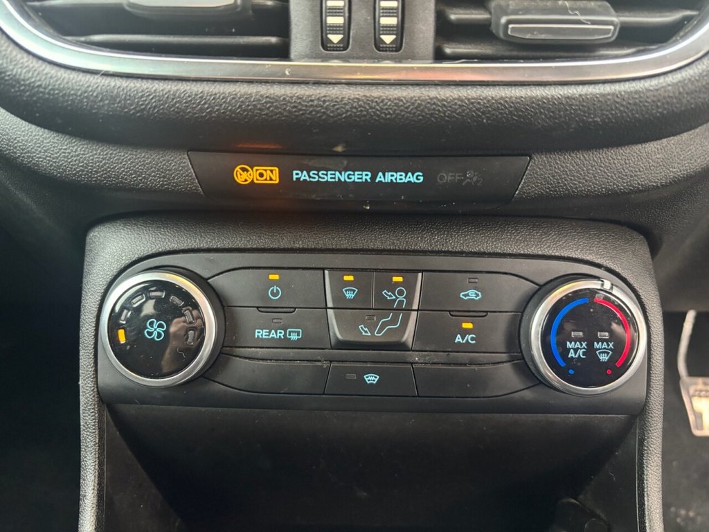 Used Ford Fiesta 2018 for sale - 76536127: Photo 12