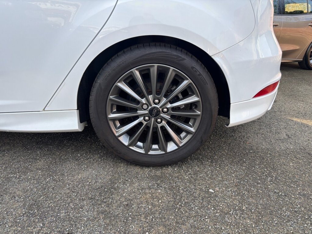 Used Ford Focus 2017 for sale - 76147717: Photo 4