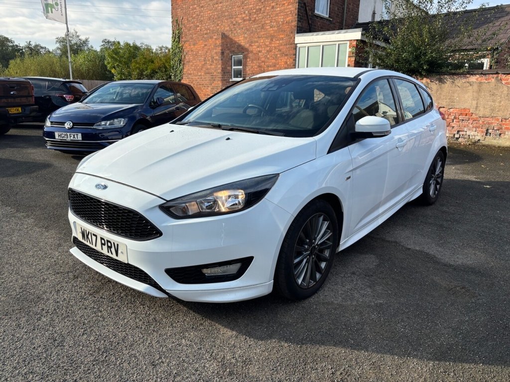 Used Ford Focus 2017 for sale - 76147717: Photo 5