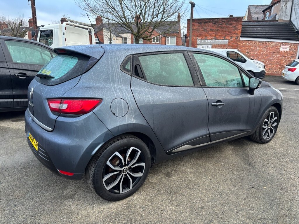 Used Renault Clio 2018 for sale - 77369970: Photo 10