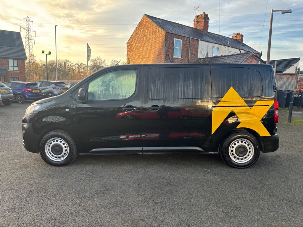Used Vauxhall Vivaro 2022 for sale - 76910479: Photo 8