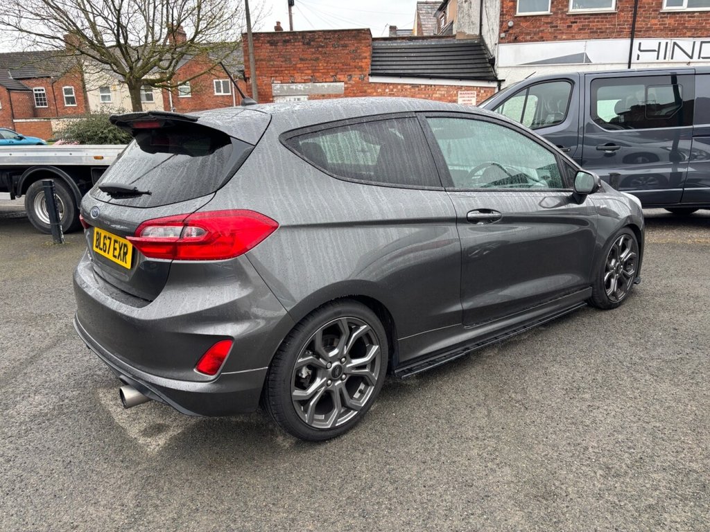 Used Ford Fiesta 2018 for sale - 78082934: Photo 10