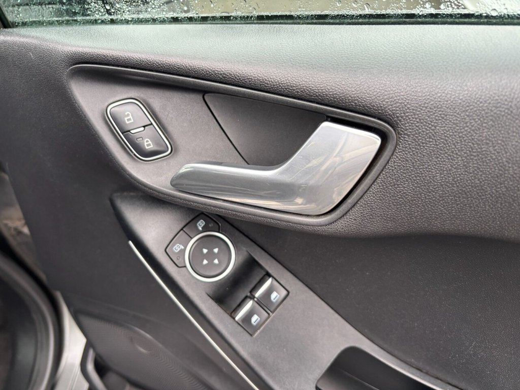 Used Ford Fiesta 2018 for sale - 78082934: Photo 12