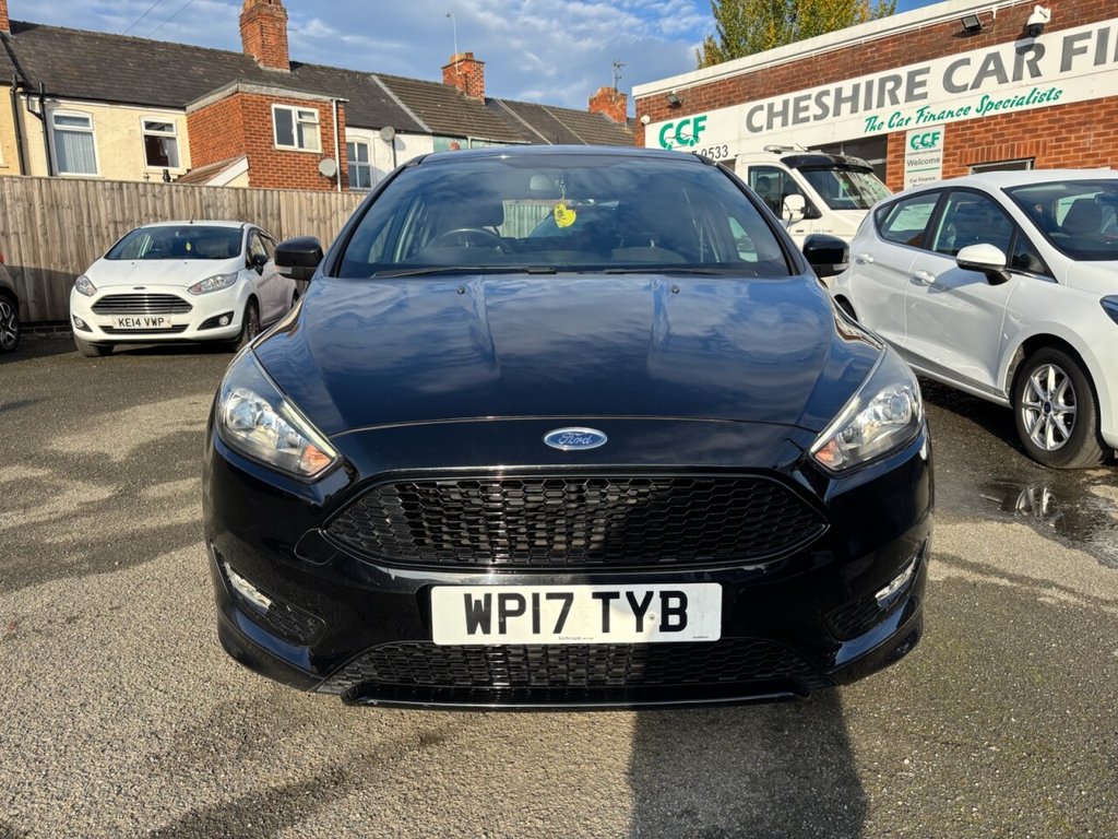 Used Ford Focus 2017 for sale - 76148114: Photo 2