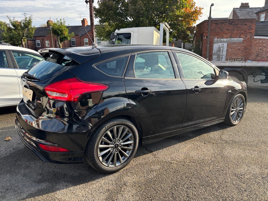 Used Ford Focus 2017 for sale - 76148114: Photo 8