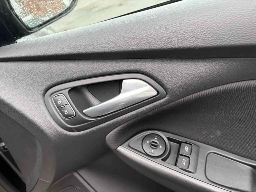 Used Ford Focus 2018 for sale - 76985938: Photo 10