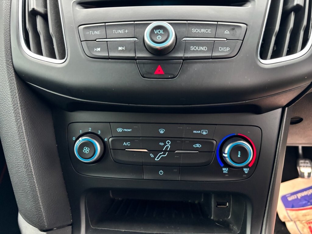 Used Ford Focus 2018 for sale - 76985938: Photo 20