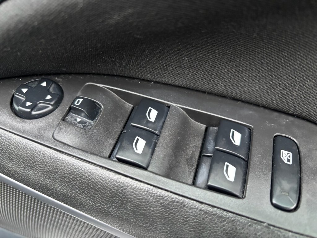 Used Vauxhall Crossland X 2018 for sale - 76986353: Photo 17