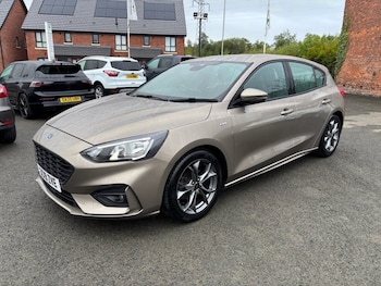 Used Ford Focus 2019 for sale - 76132494: Photo 3