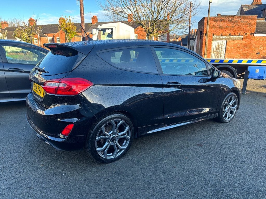 Used Ford Fiesta 2018 for sale - 76740435: Photo 10