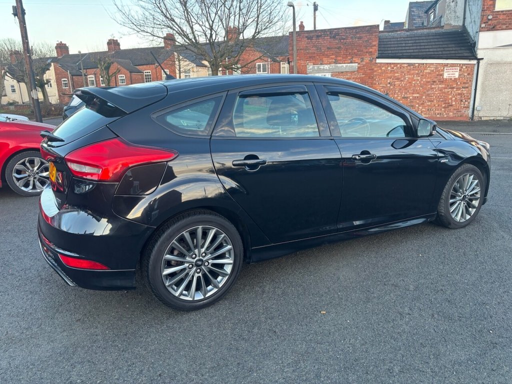 Used Ford Focus 2017 for sale - 77188699: Photo 15