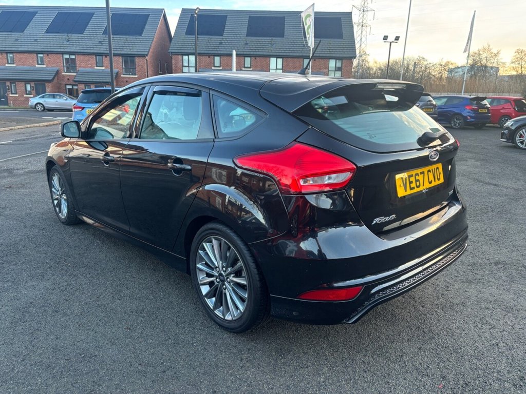 Used Ford Focus 2017 for sale - 77188699: Photo 4