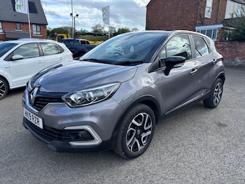Used Renault Captur 2019 for sale - 75936885: Photo