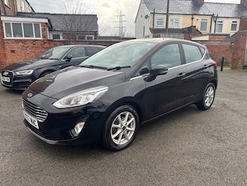 Used Ford Fiesta 2018 for sale - 77171974: Photo