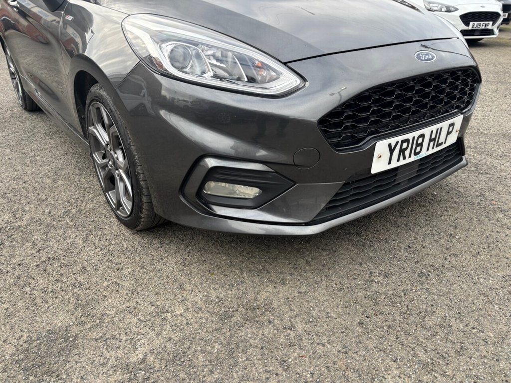 Used Ford Fiesta 2018 for sale - 78030327: Photo 2