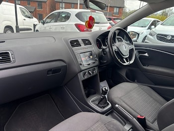 Used Volkswagen Polo 2017 for sale - 78241567: Photo