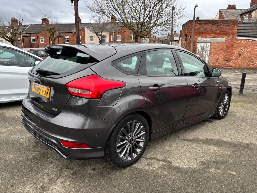 Used Ford Focus 2017 for sale - 77451876: Photo 16