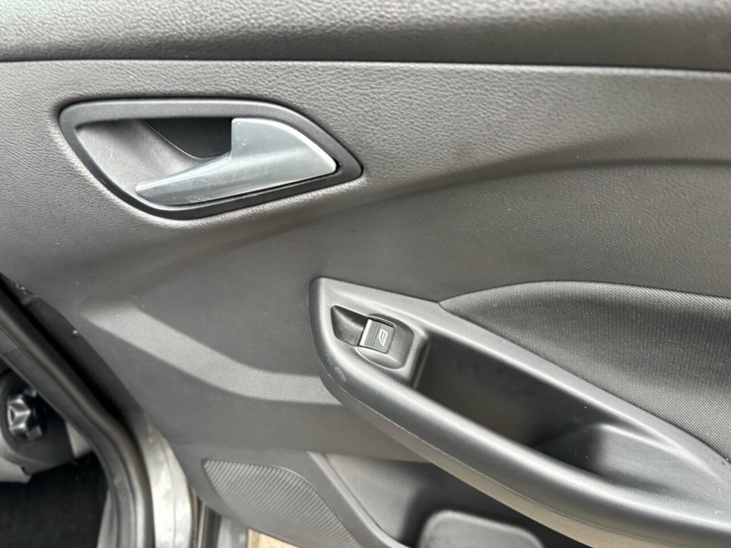 Used Ford Focus 2017 for sale - 77451876: Photo 17