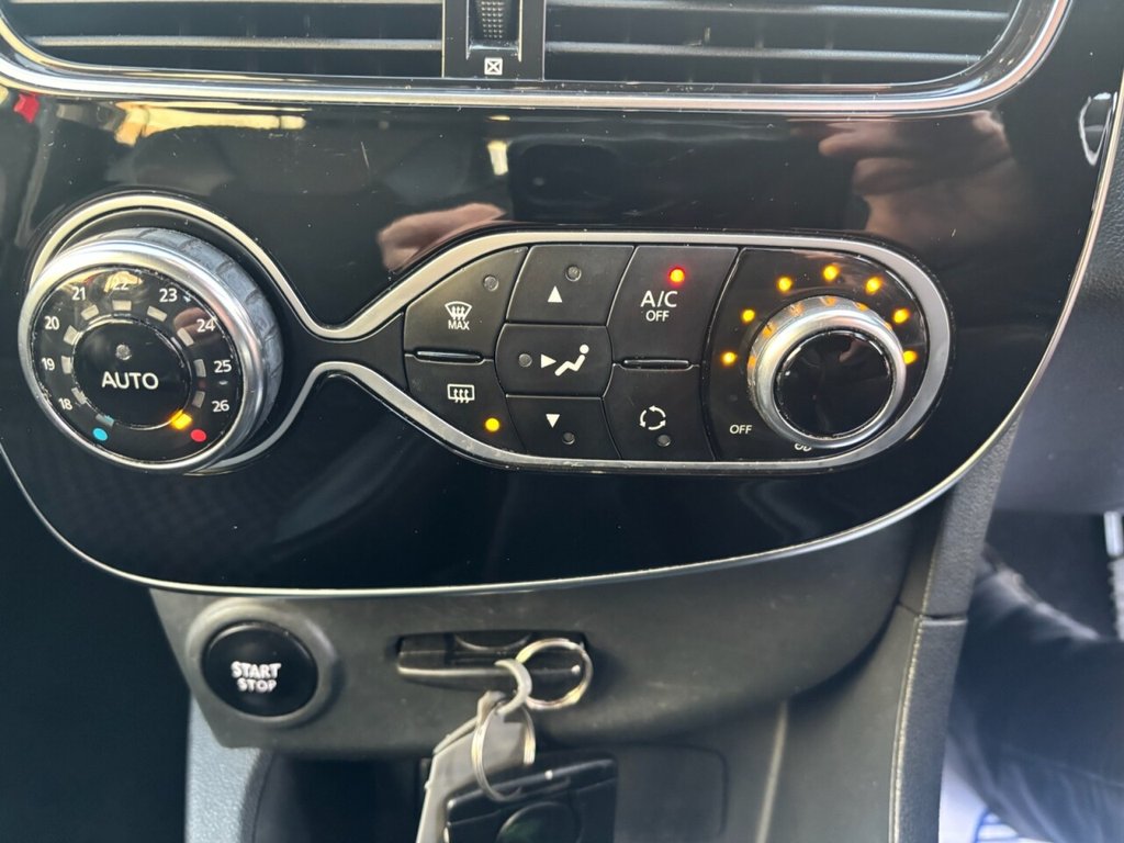 Used Renault Clio 2017 for sale - 76909774: Photo 17
