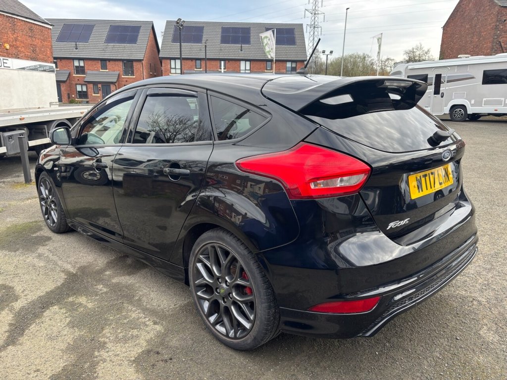 Used Ford Focus 2017 for sale - 78030336: Photo 9