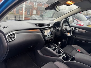 Used Nissan Qashqai 2017 for sale - 76950724: Photo