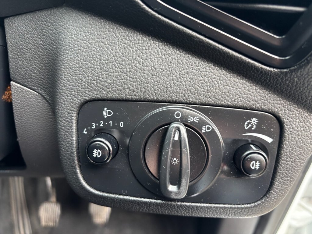 Used Ford Kuga 2018 for sale - 75693121: Photo 15
