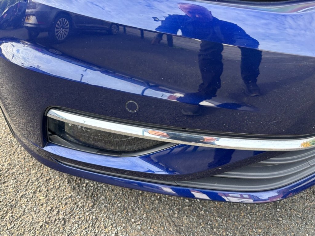 Used Volkswagen Golf 2019 for sale - 76132961: Photo 2