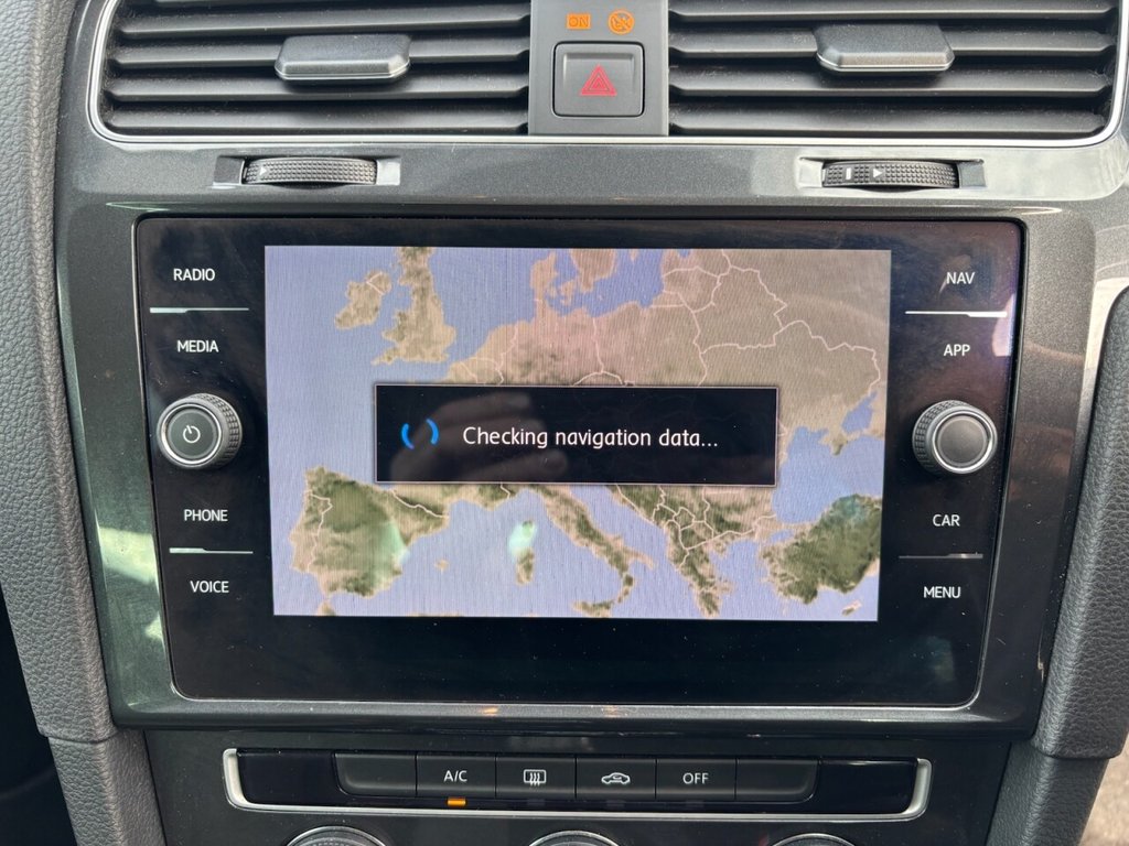 Used Volkswagen Golf 2019 for sale - 76132961: Photo 23