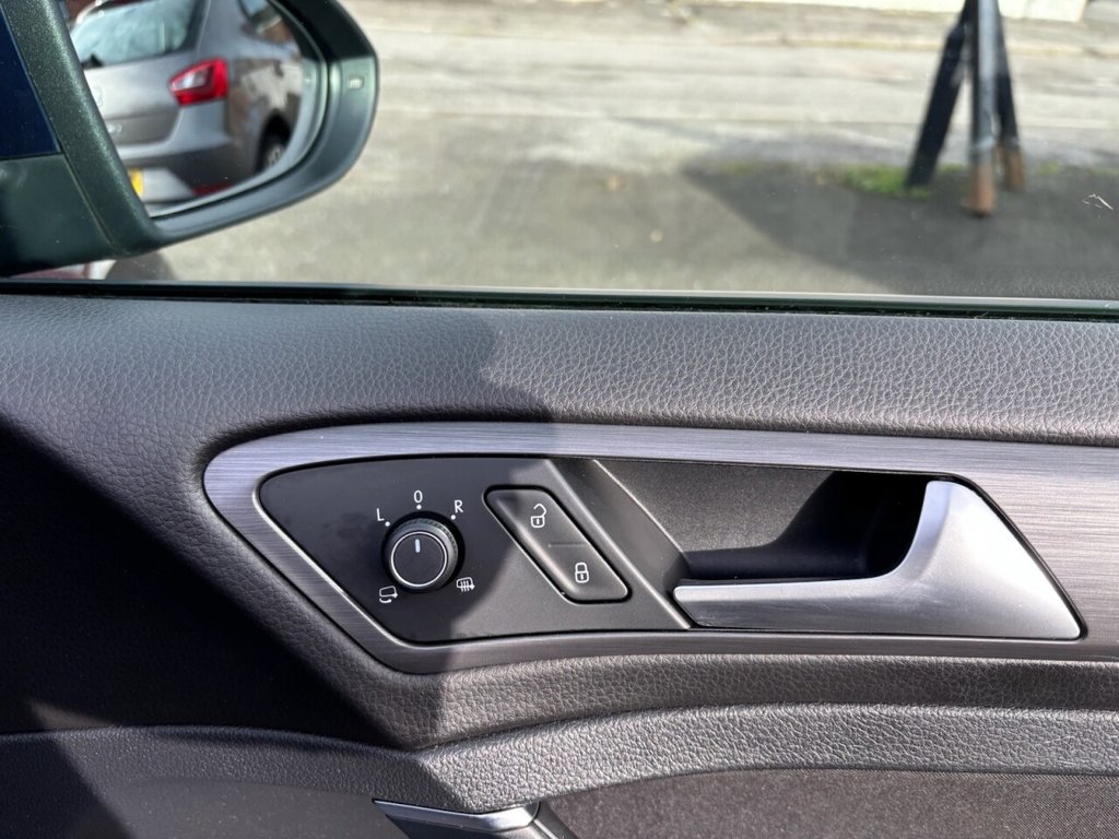 Used Volkswagen Golf 2019 for sale - 76132961: Photo 30