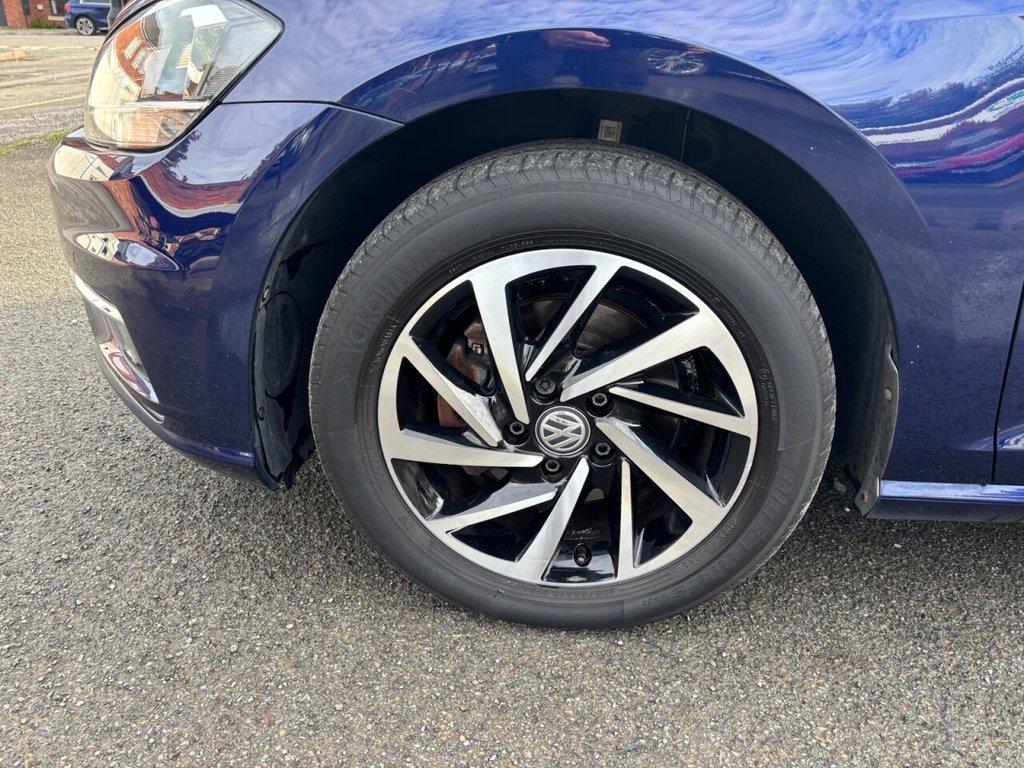 Used Volkswagen Golf 2019 for sale - 76132961: Photo 4