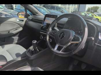 Used Renault Clio 2021 for sale - 74629022: Photo