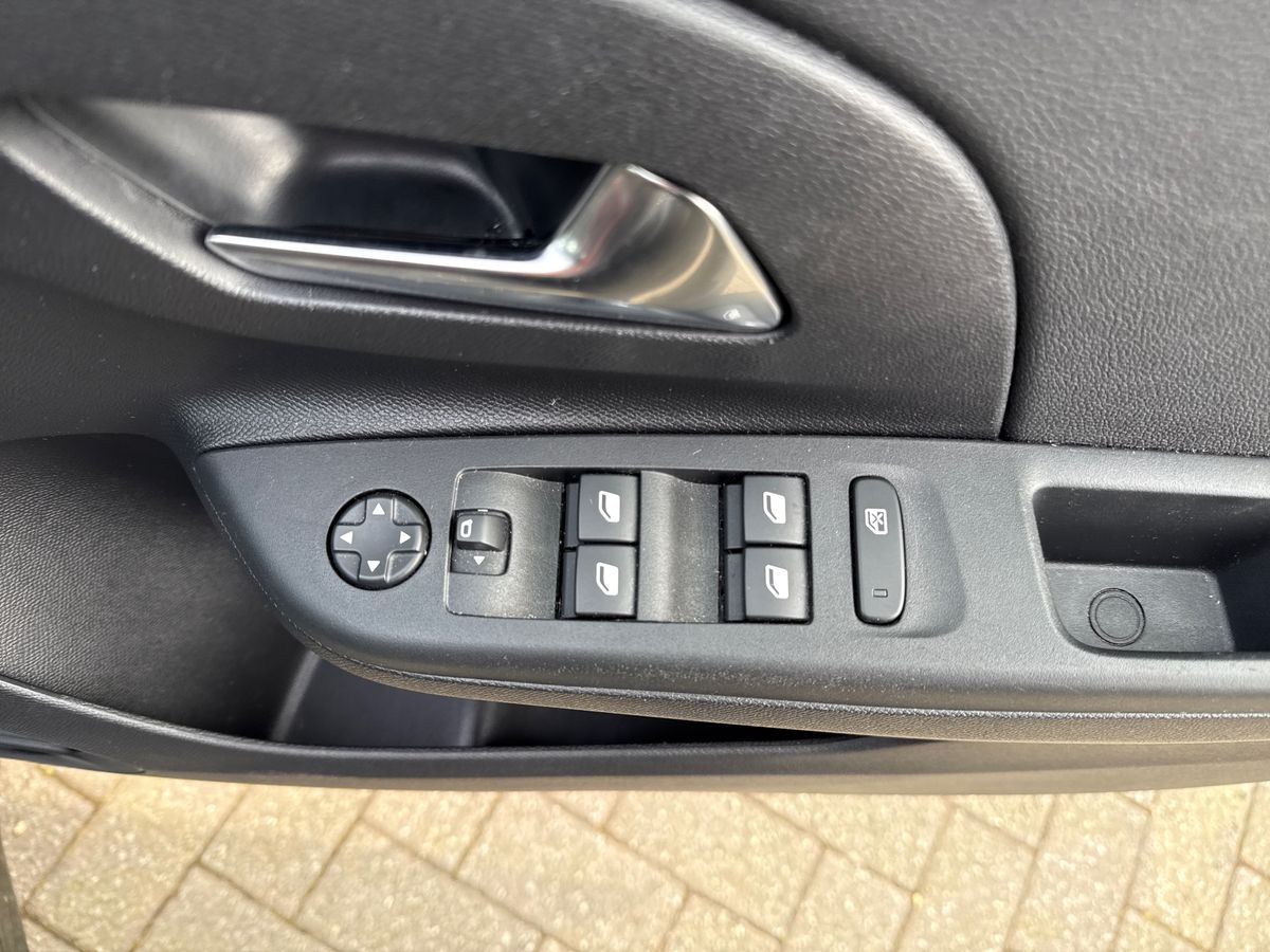 Used Vauxhall Corsa 2023 for sale - 78022260: Photo 20