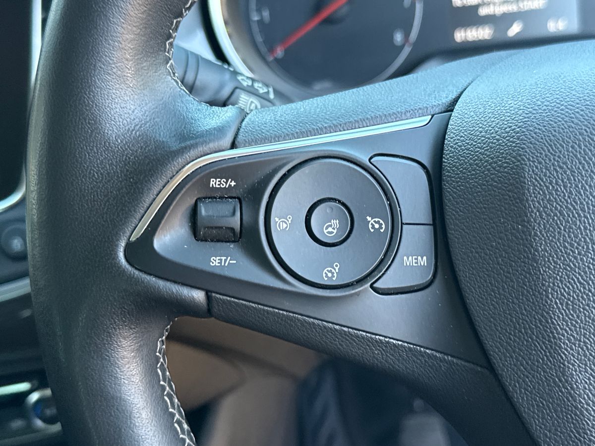 Used Vauxhall Crossland 2023 for sale - 77942099: Photo 16