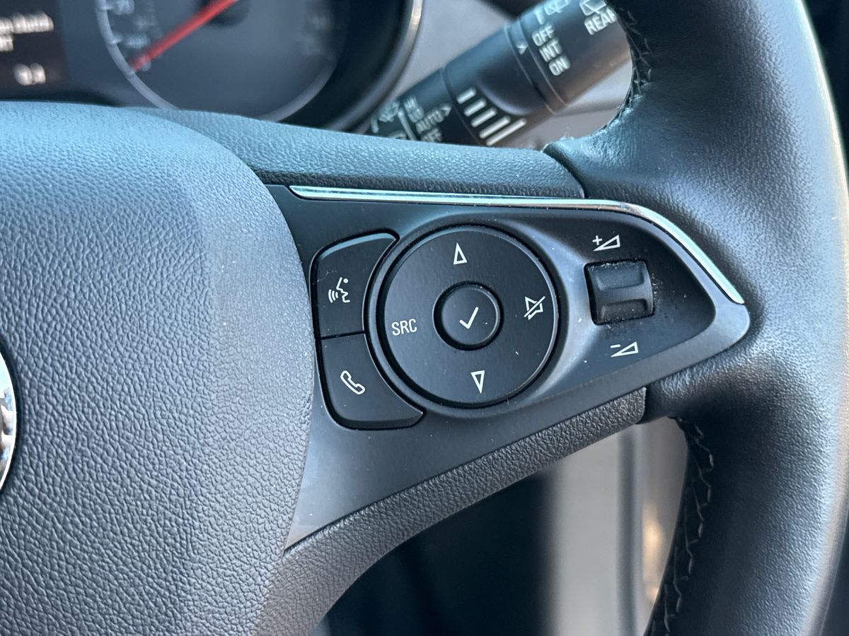 Used Vauxhall Crossland 2023 for sale - 77942099: Photo 17