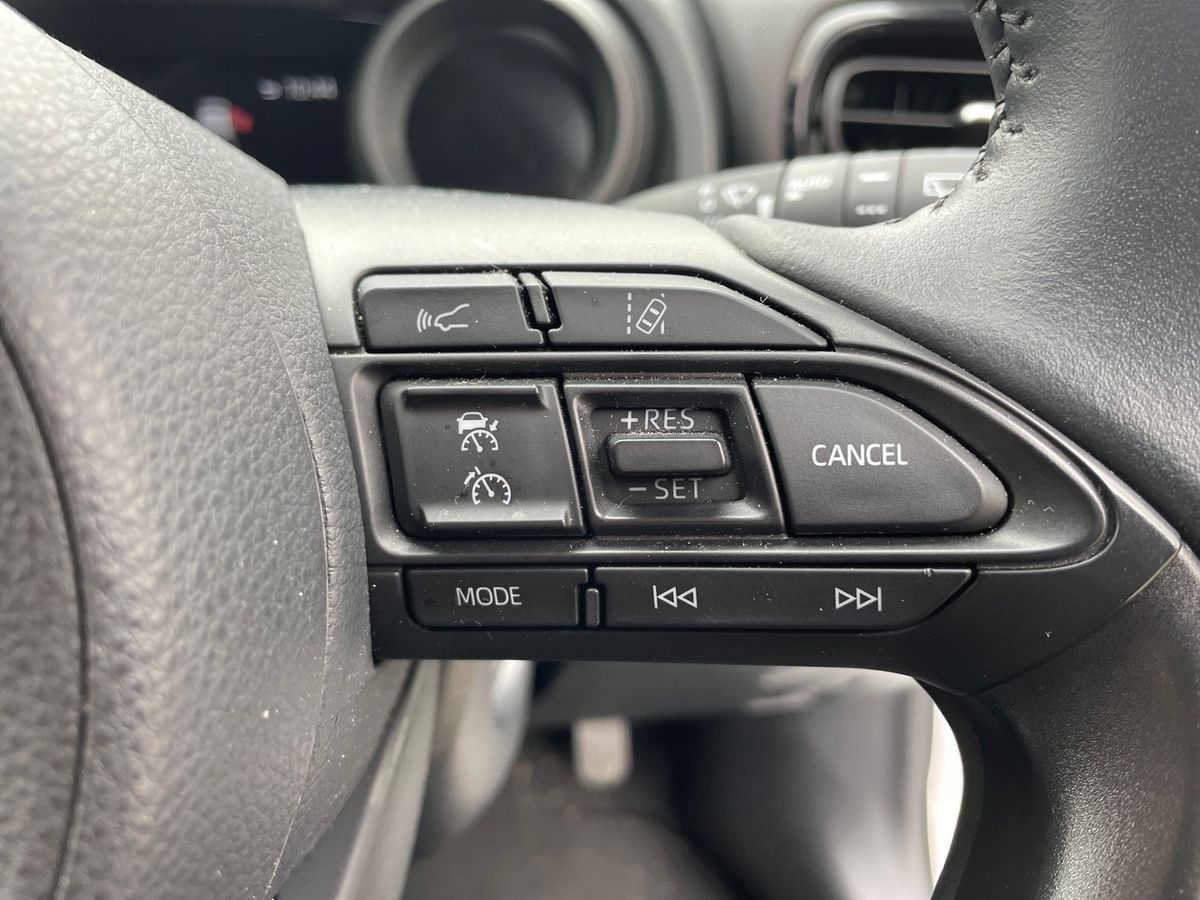 Used Toyota Yaris 2023 for sale - 78094705: Photo 17