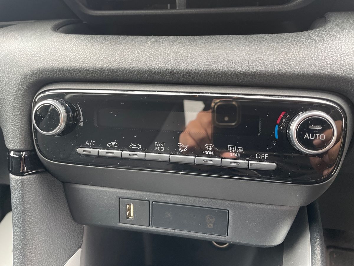 Used Toyota Yaris 2023 for sale - 78094705: Photo 18