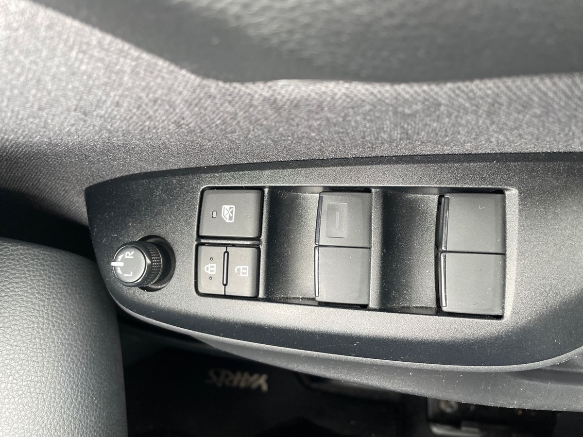 Used Toyota Yaris 2023 for sale - 78094705: Photo 20