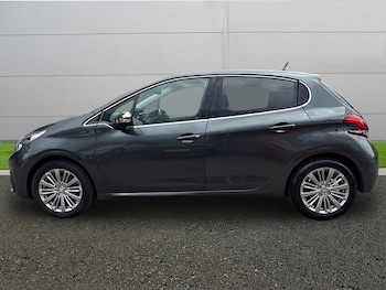 Used Peugeot 208 2016 for sale - 78995139: Photo