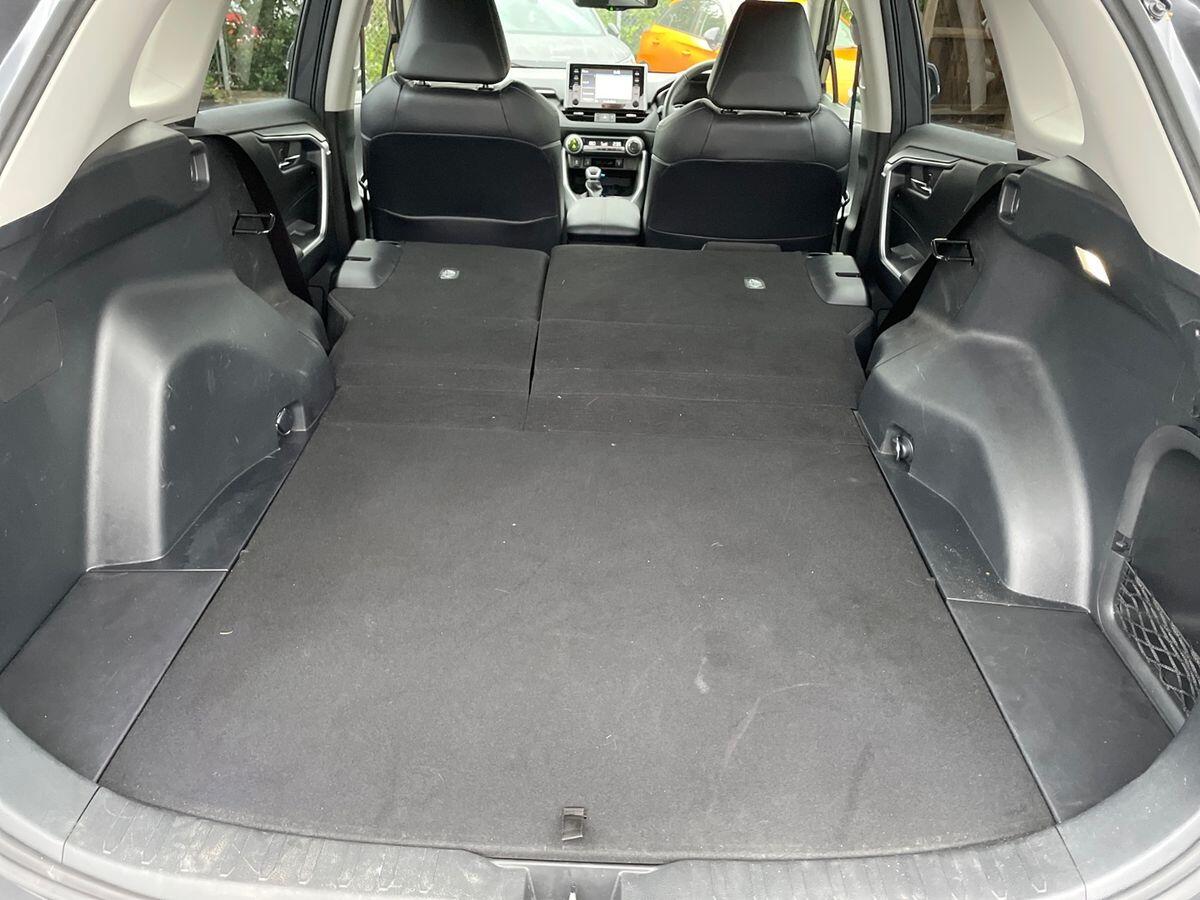 Used Toyota RAV4 2022 for sale - 76996601: Photo 12